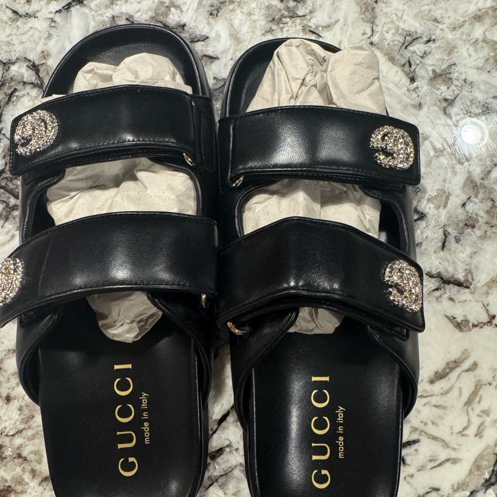 Gucci Marmont Leather Flat Sandals - Picture 7 of 11